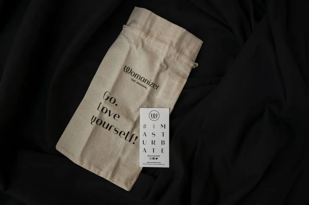 A diszkrét tároló jár a Womanizer Next Duo vibrátorhoz - Vágyaim.hu szexshop