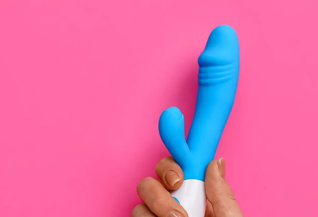 Felcsatolható dildó és vibrátor - szerepcsere a hálószobában