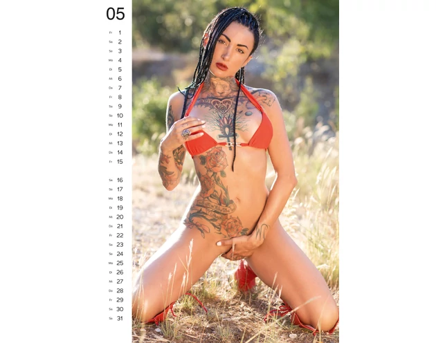 Tattoo Girls - tetovált női naptár - 2026
