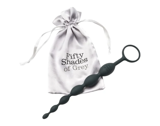 A szürke ötven árnyalata - gyöngyös anál dildó