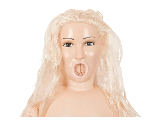 Tessa - guminő, 3D arccal