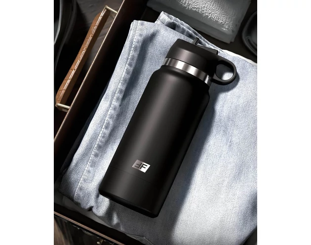 Fap Flask Thrill Seeker - maszturbátor kulacsban (fekete)