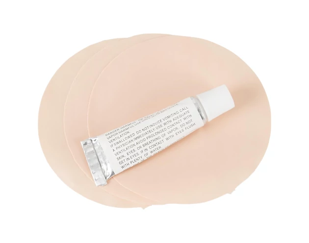 Shy Camilla - életnagyságú guminő