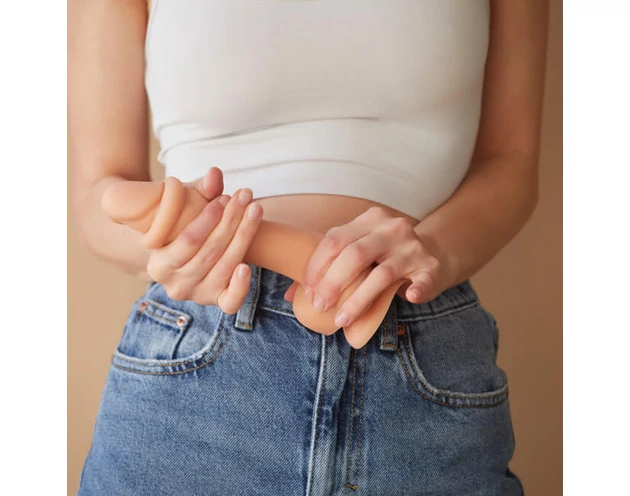 Strap-on-me XXL - kétrétegű, talpas, élethű dildó (natúr)