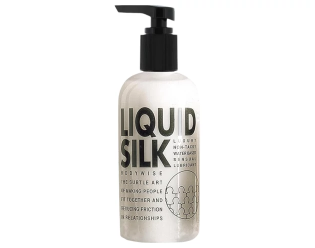 Liquid Silk - bőr revitalizáló hatású vízbázisú síkosító (250ml)