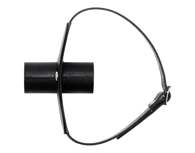 Rimba - valódi bőr szájpecek csővel (fekete)