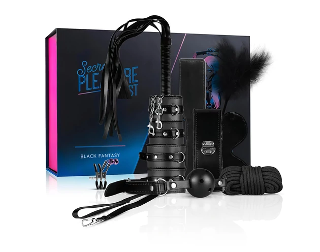 Secret Pleasure Chest - haladó BDSM készlet - 14 részes (fekete)