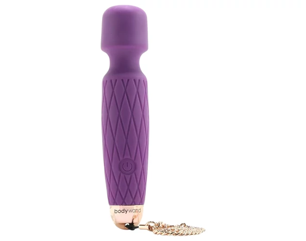 Bodywand Luxe - akkus, mini masszírozó vibrátor (lila)