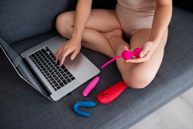Fedezd fel az online szexshopok világát - szexi termékek csak egy kattintásra!